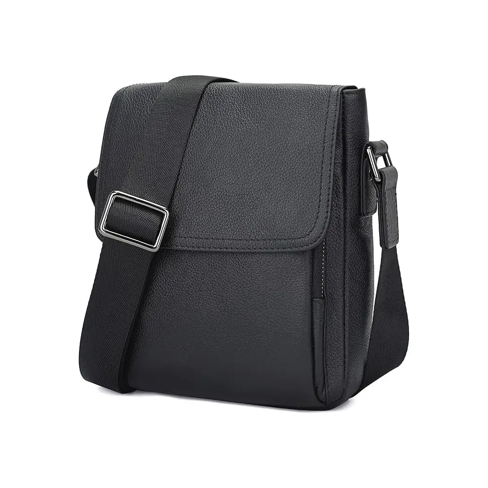 Augus (Black Leather) shoulder bag with adjustable straps